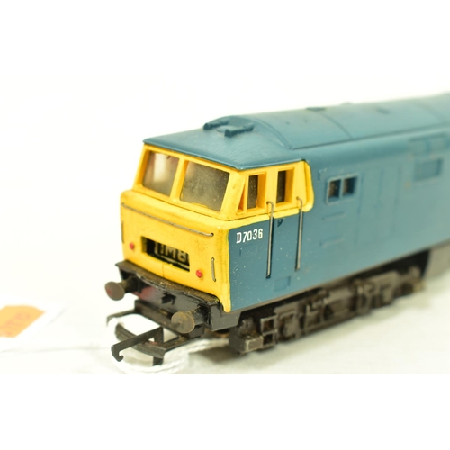 115 - THREE BOXED TRI-ANG HORNBY OO GAUGE CLASS 35 HYMEK LOCOMOTIVES, 3 x No.D7063 and partially repainted... 