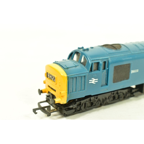 115 - THREE BOXED TRI-ANG HORNBY OO GAUGE CLASS 35 HYMEK LOCOMOTIVES, 3 x No.D7063 and partially repainted... 