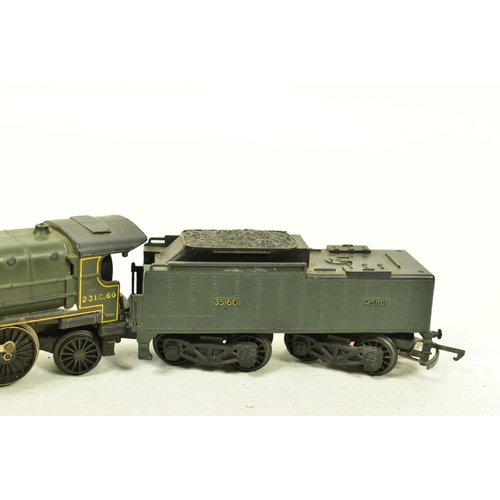 119 - THREE BOXED JOUEF HO GAUGE LOCOMOTIVES, two are S.N.C.F. class 231 locomotives, one in green livery ... 