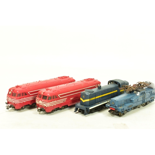 120 - FOUR BOXED HO GAUGE S.N.C.F. LOCOMOTIVES, 2 x Jouef BB No.67001, red livery (P841), BB No.13001, blu... 