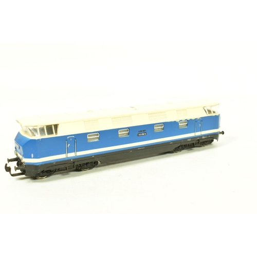 121 - THREE BOXED HO GAUGE LOCOMOTIVES, Lima CC40101, S.N.C.F. red and silver livery (L208122), RSO CC No.... 