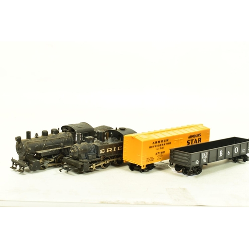 124 - TWO BOXED HO GAUGE RIVAROSSI AMERICAN OUTLINE LOCOMOTIVES, class C 16a, unmarked black livery (1225)... 