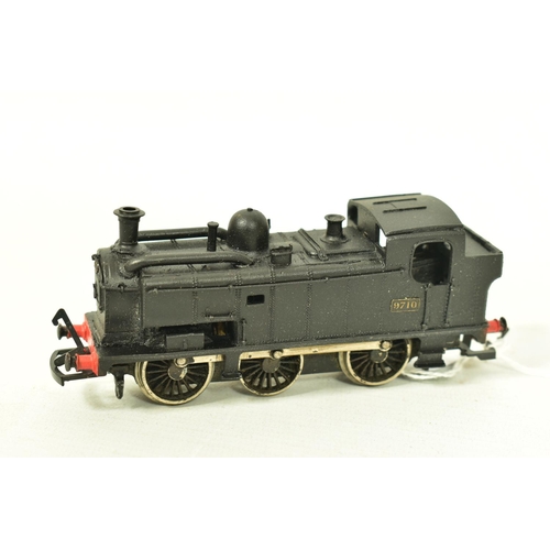 140 - FOUR BOXED CONSTRUCTED OO GAUGE G.W.R. TANK LOCOMOTIVE KITS, K's Kits 13XX class No.1363, unmarked b... 