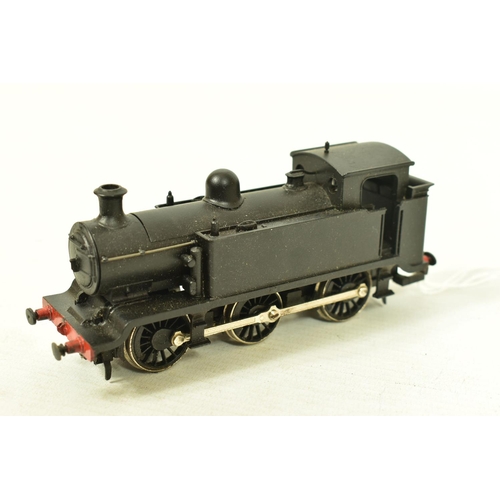 150 - THREE BOXED HORNBY OO GAUGE S.R. OR PRECURSORS TANK LOCOMOTIVES, class E2, No.100. L.B.S.C. lined br... 