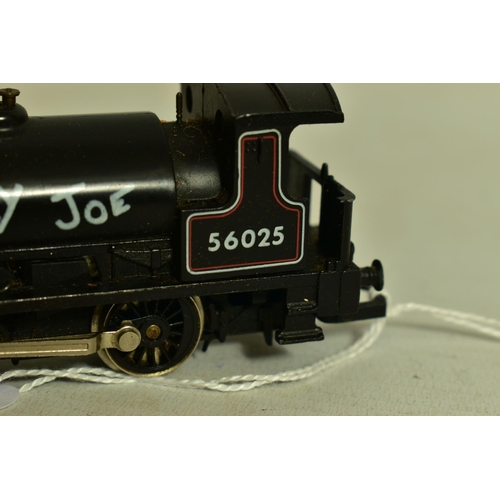 154 - FIVE BOXED HORNBY OO GAUGE CLASS 0F PUG SADDLE TANK LOCOMOTIVES, No.16030, L.M.S. black livery (R337... 