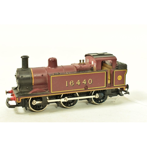 155 - EIGHT BOXED HORNBY OO GAUGE CLASS 3F JINTY TANK LOCOMOTIVES, all are No.16440, L.M.S. lined maroon l... 