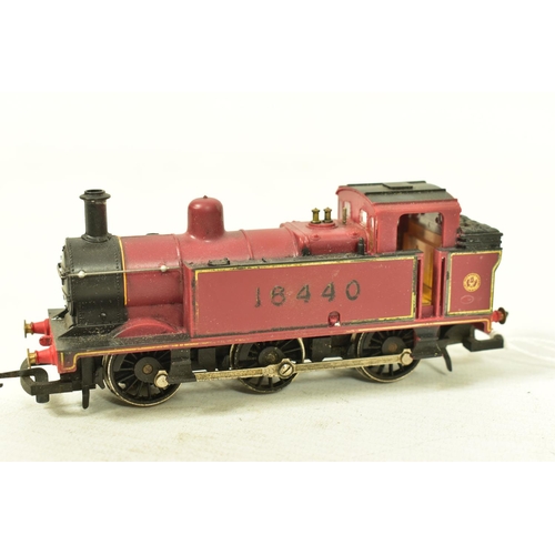 155 - EIGHT BOXED HORNBY OO GAUGE CLASS 3F JINTY TANK LOCOMOTIVES, all are No.16440, L.M.S. lined maroon l... 