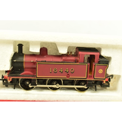 155 - EIGHT BOXED HORNBY OO GAUGE CLASS 3F JINTY TANK LOCOMOTIVES, all are No.16440, L.M.S. lined maroon l... 