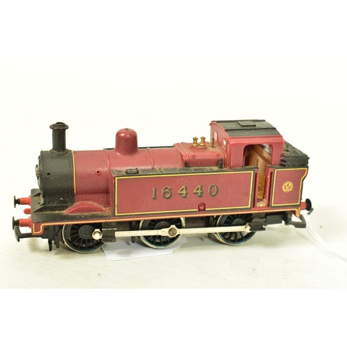 155 - EIGHT BOXED HORNBY OO GAUGE CLASS 3F JINTY TANK LOCOMOTIVES, all are No.16440, L.M.S. lined maroon l... 