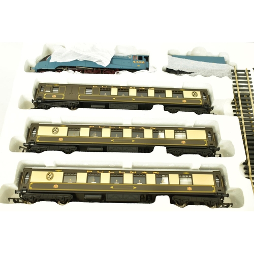 168 - A BOXED HORNBY RAILWAYS OO GAUGE THE MALLARD PASSENGER SPECIAL EDITION TRAIN SET, No.R1103, complete... 