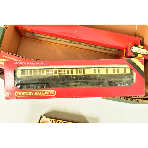 170 - A QUANTITY OF BOXED ASSORTED OO GAUGE MODEL RAILWAY ROLLING STOCK, to include Tri-ang Wrenn, Hornby ... 