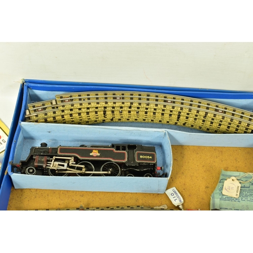 171 - TWO BOXED HORNBY DUBLO TRAIN SETS, 'Duchess of Montrose', No.EDP12, comprising Duchess class locomot... 