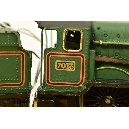 172 - A BOXED HORNBY DUBLO CASTLE CLASS LOCOMOTIVE, 'Bristol Castle' No.7013, B.R. green livery (EDLT20), ... 