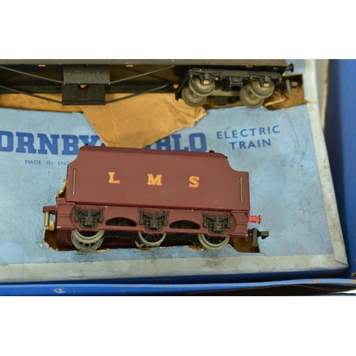 173 - A BOXED HORNBY DUBLO 'DUCHESS OF ATHOLL' TRAIN SET, No.EDP2, comprising Duchess class locomotive 'Du... 