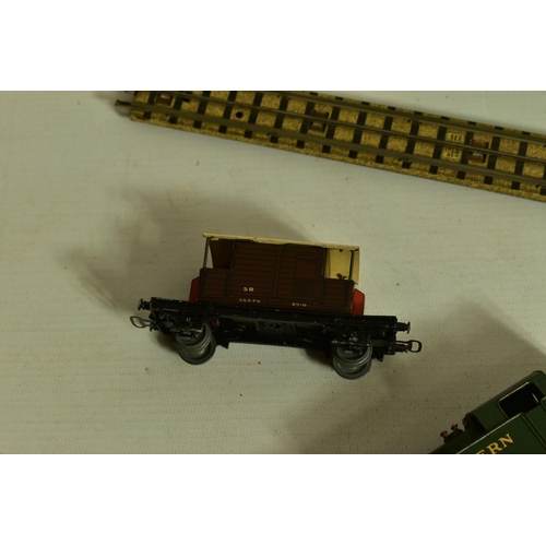 175 - A QUANTITY OF MAINLY UNBOXED HORNBY DUBLO LOCOMOTIVES AND ROLLING STOCK, locomotives are class N2 ta... 