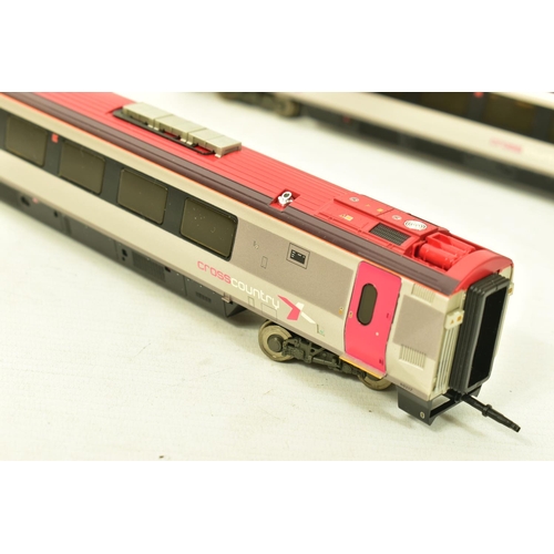 182 - AN UNBOXED BACHMANN OO GAUGE CLASS 220 VOYAGER FOUR CAR D.M.U. SET, No.220 017, (60217, 60317, 60417... 