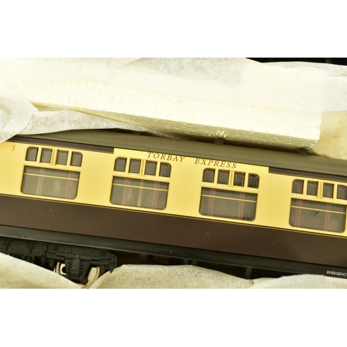 184 - A PART BOXED HORNBY RAILWAYS OO GAUGE TORBAY EXPRESS TRAIN PACK, comprising King class locomotive 'K... 