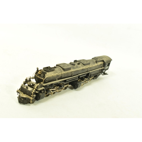 185 - A BOXED RIVAROSSI HO GAUGE 4-8-8-4 'BIG BOY' LOCOMOTIVE, No.4005, Union Pacific black livery (1254),... 