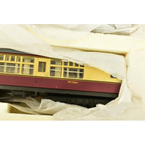 188 - A BOXED HORNBY RAILWAYS OO GAUGE TORBAY EXPRESS LIMITED EDITION GREAT BRITISH TRAIN PACK, No.R2090, ... 