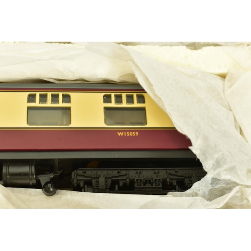 188 - A BOXED HORNBY RAILWAYS OO GAUGE TORBAY EXPRESS LIMITED EDITION GREAT BRITISH TRAIN PACK, No.R2090, ... 