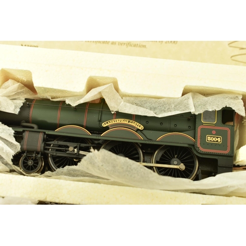 188 - A BOXED HORNBY RAILWAYS OO GAUGE TORBAY EXPRESS LIMITED EDITION GREAT BRITISH TRAIN PACK, No.R2090, ... 