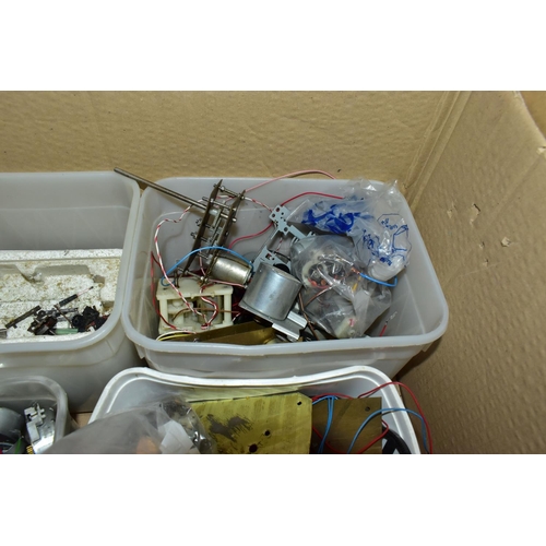 200 - A VERY LARGE QUANTITY OF MODEL RAILWAY LOCOMOTIVE SPARE PARTS, ACCESSORIES AND TOOLS ETC., assorted ... 