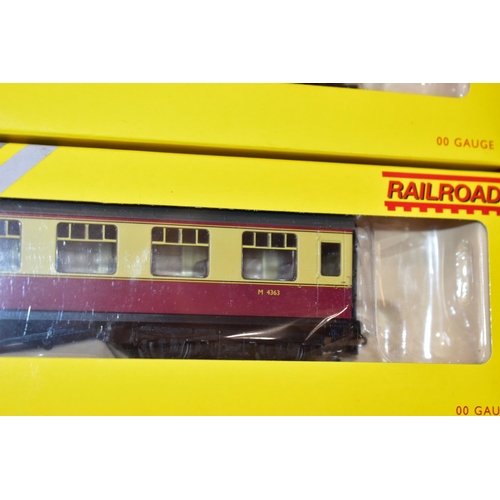 206 - A QUANTITY OF BOXED HORNBY RAILWAYS OO GAUGE ROLLING STOCK AND LINESIDE ACCESSORIES,  to include Rai... 