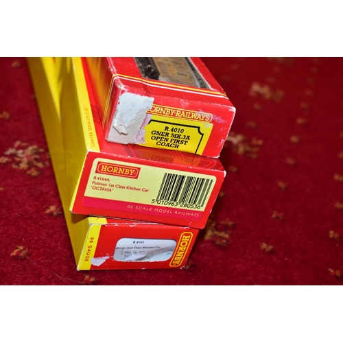 206 - A QUANTITY OF BOXED HORNBY RAILWAYS OO GAUGE ROLLING STOCK AND LINESIDE ACCESSORIES,  to include Rai... 