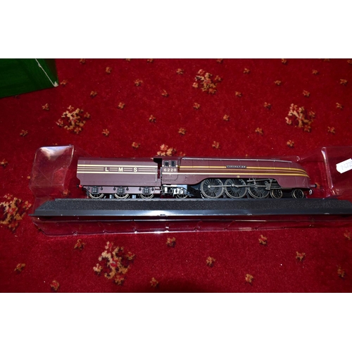 206 - A QUANTITY OF BOXED HORNBY RAILWAYS OO GAUGE ROLLING STOCK AND LINESIDE ACCESSORIES,  to include Rai... 