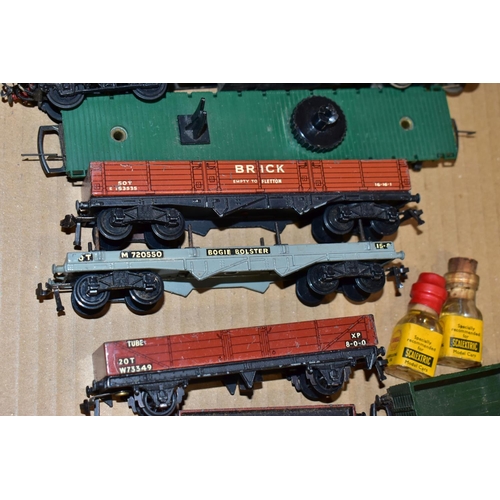 207 - AN UNBOXED ANBRICO OO GAUGE HAND BUILT CRAVENS CLASS 105 THREE CAR D.M.U., unnumbered in B.R. green ... 