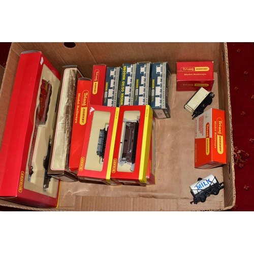 214 - A QUANTITY OF MAINLY BOXED OO GAUGE MODEL RAILWAY ROLLING STOCK, to include boxed Tri-ang Wrenn and ... 