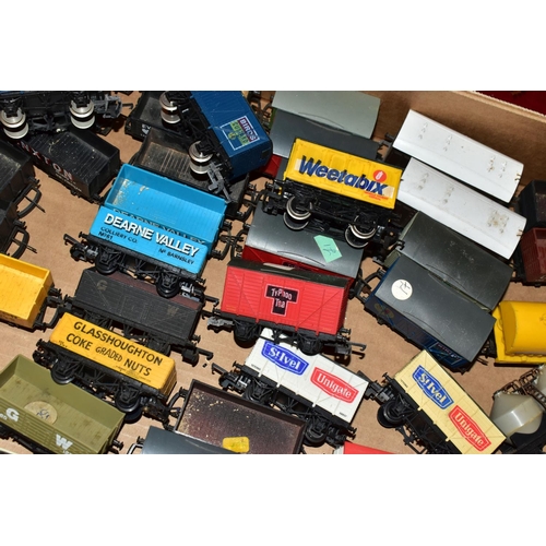 216 - A QUANTITY OF UNBOXED AND ASSORTED OO & HO GAUGE ROLLING STOCK, assorted items to include, Hornby Du... 