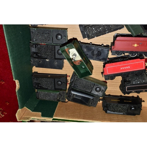 217 - A OO GAUGE LOCOMOTIVE AND TENDER BODY SCRAP YARD, assorted bodyshells to include Hornby Dublo, Bec a... 