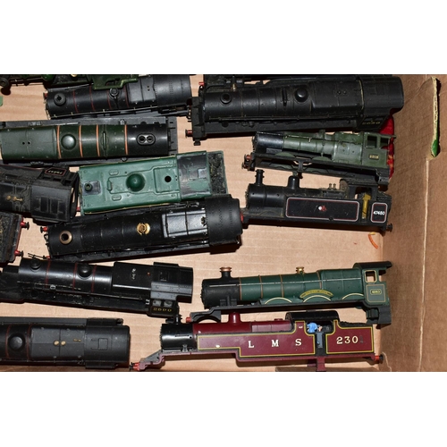 217 - A OO GAUGE LOCOMOTIVE AND TENDER BODY SCRAP YARD, assorted bodyshells to include Hornby Dublo, Bec a... 