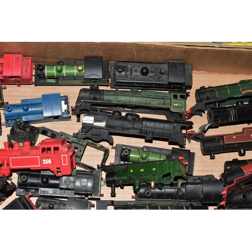 217 - A OO GAUGE LOCOMOTIVE AND TENDER BODY SCRAP YARD, assorted bodyshells to include Hornby Dublo, Bec a... 