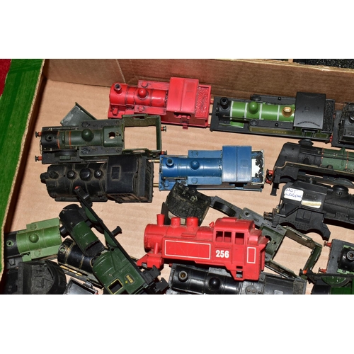 217 - A OO GAUGE LOCOMOTIVE AND TENDER BODY SCRAP YARD, assorted bodyshells to include Hornby Dublo, Bec a... 