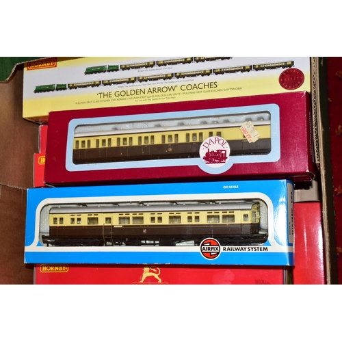 222 - A QUANTITY OF BOXED AND UNBOXED OO GAUGE ROLLING STOCK AND TRACK ETC., to include Hornby Great Briti... 