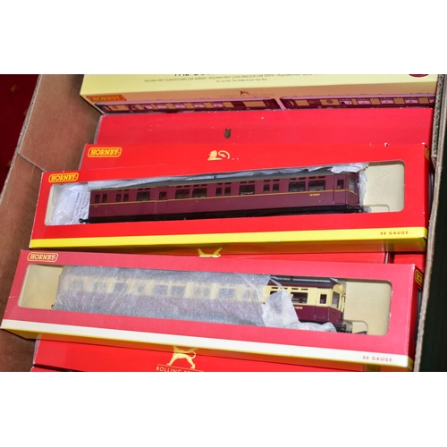 222 - A QUANTITY OF BOXED AND UNBOXED OO GAUGE ROLLING STOCK AND TRACK ETC., to include Hornby Great Briti... 