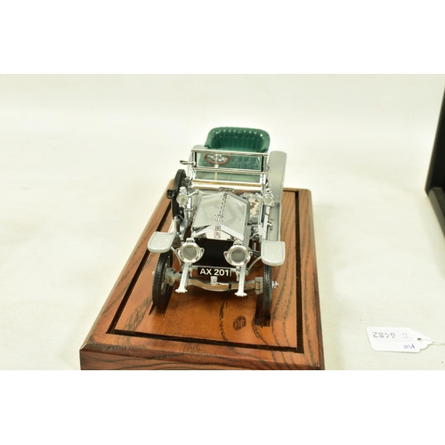 239 - THREE UNBOXED FRANKLIN MINT DIECAST MODELS, 1/24 scale, 1907 Rolls-Royce Silver Ghost, with swing ta... 