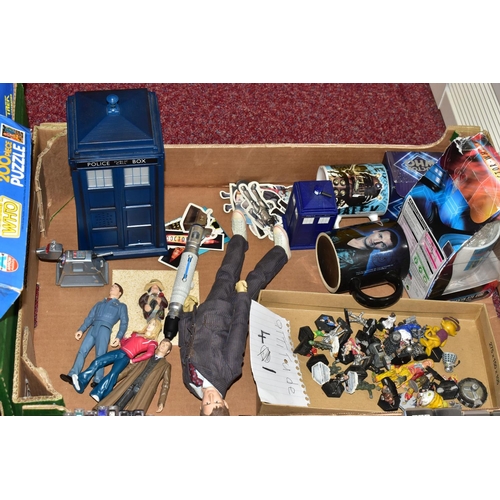 437 - A COLLECTION OF ASSORTED DOCTOR WHO MEMORABILIA, GAMES, VIDEOS AND DVD'S ETC., to include assorted j... 