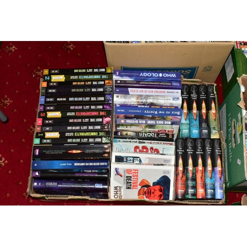 438 - A COLLECTION OF ASSORTED DOCTOR WHO BOOKS, MAGAZINES AND EPHEMERA, books include paperback and hardb... 