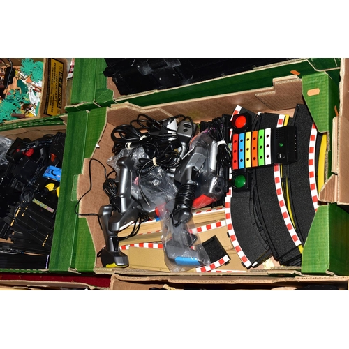 439 - A LARGE COLLECTION OF SCALEXTRIC ACCESSORIES AND TRACK, to include Pits and other trackside building... 