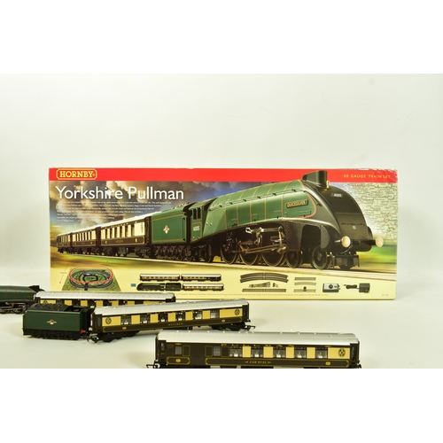 231 - A BOXED HORNBY RAILWAYS OO GAUGE YORKSHIRE PULLMAN TRAIN SET, No.R1136, comprising A4 class locomoti... 