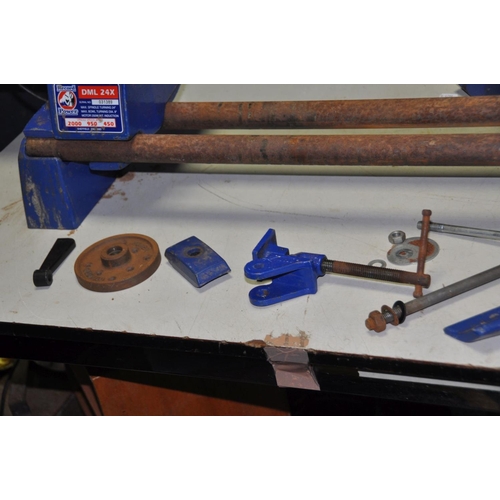 1255 - A RECORD POWER DML24X WOOD TURNING LATHE with extension bars, face plate and spare centre and long b... 