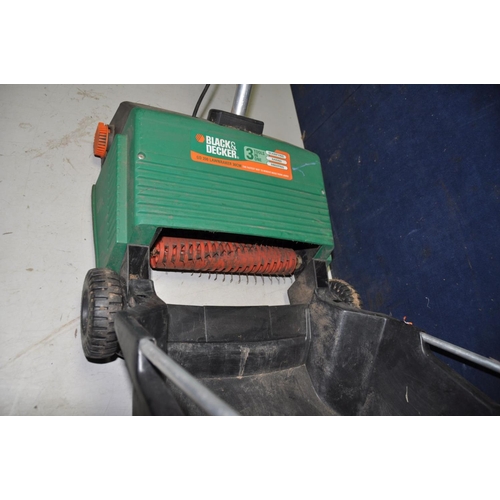 1354 - A BLACK AND DECKER GD200 LAWNRAKER with collection bag (PAT pass and working)