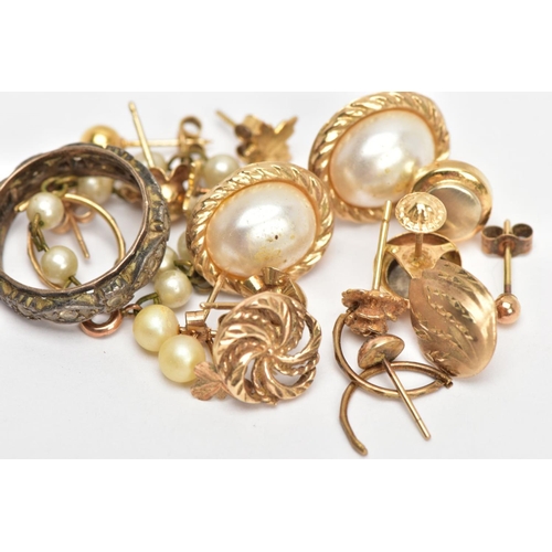 13 - AN ASSORTMENT OF 9CT GOLD AND YELLOW METAL JEWELLERY, to include a pair of leaf style earrings, hall... 