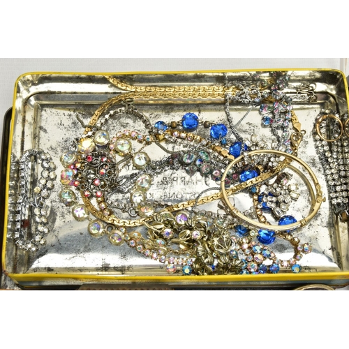 149 - A BOX OF ASSORTED COSTUME JEWELLERY, to include a small glass jewellery box a white metal oval locke... 