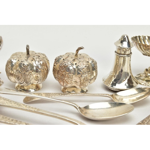 171 - AN ASSORTMENT OF SILVER CUTLERY AND WHITE METAL ITEMS, to include an old English bright cut matching... 