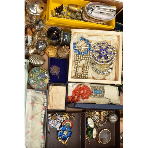 183 - TWO BOXES OF COSTUME JEWELLERY AND OTHER ITEMS, to include various early to mid-20th century paste s... 