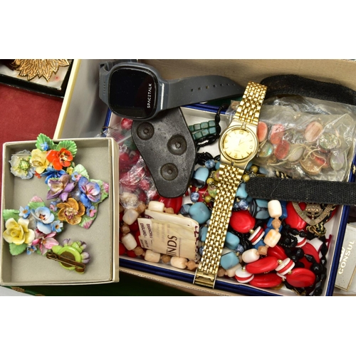 184 - A BOX OF ASSORTED COSTUME JEWELLERY AND OTHER ITEMS, to include various small jewellery boxes and ot... 